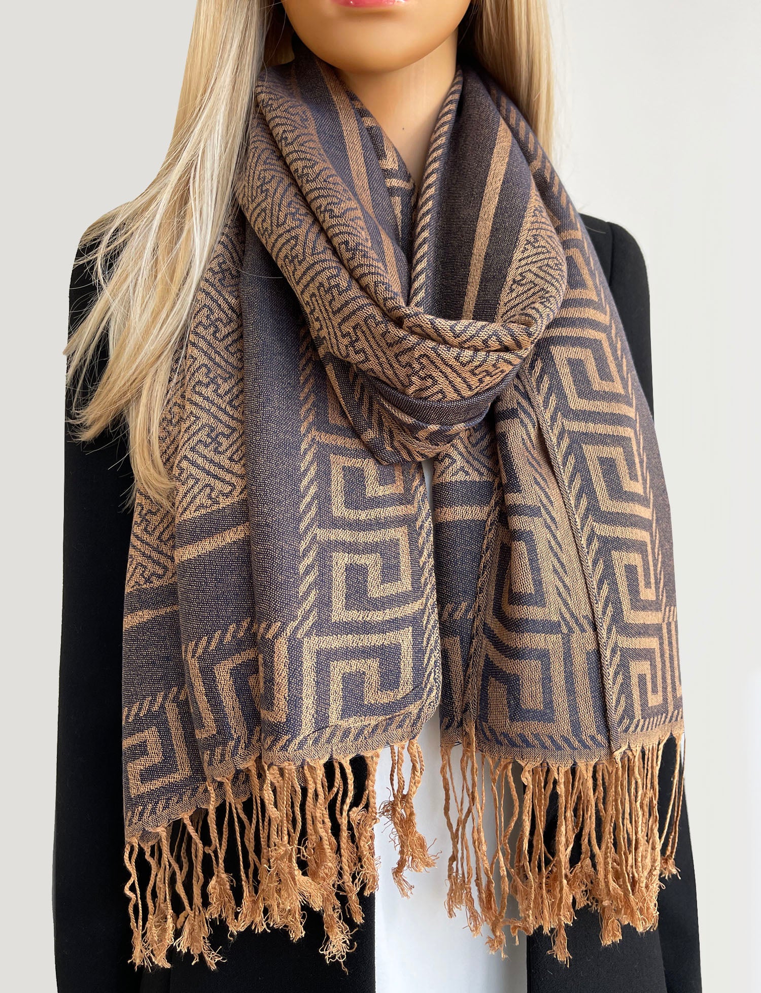 GEOMETRIC PLUM LIGHTWEIGHT PASHMINA SHAWL SCARF