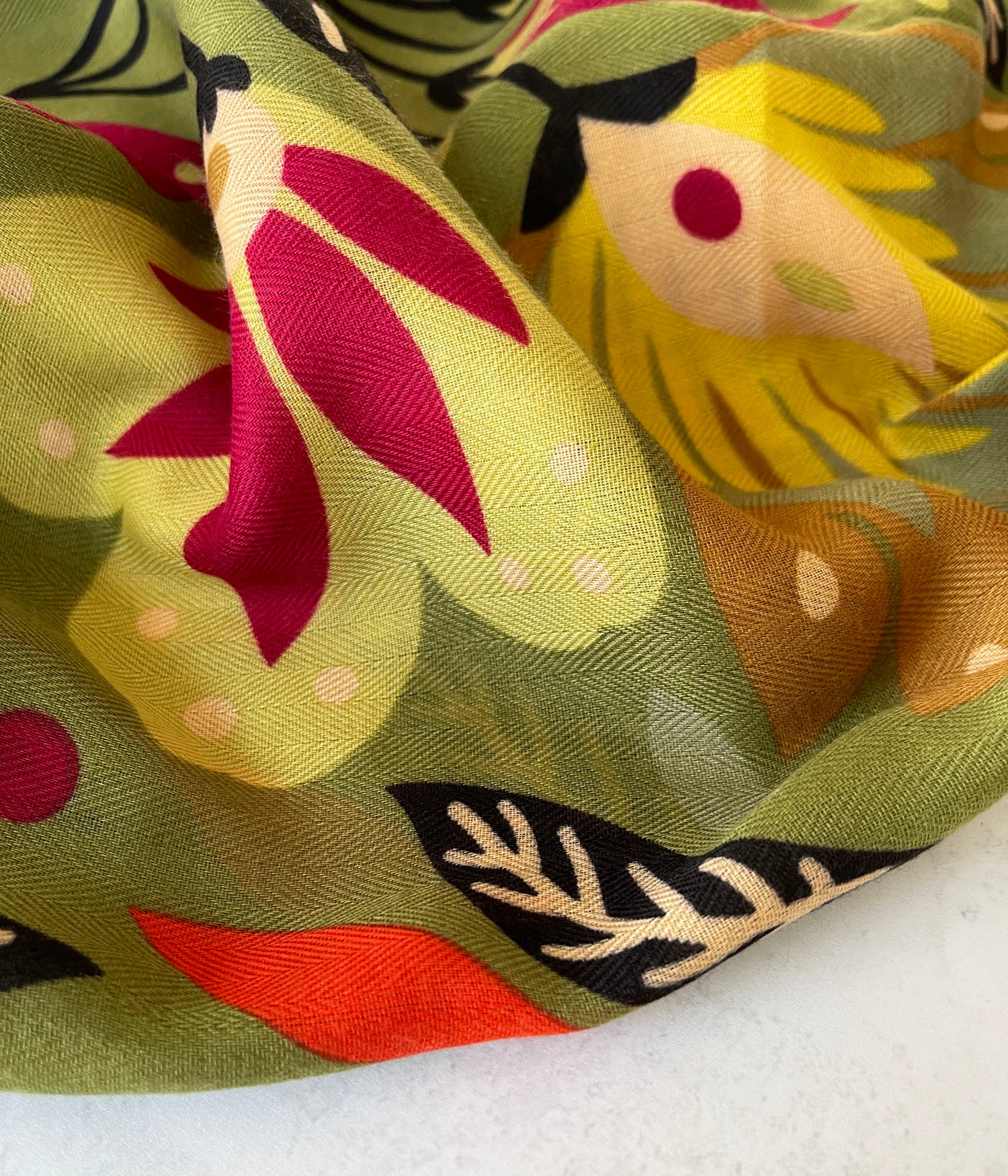 GREEN LOTUS FLORAL PRINT SQUARE TASSEL SCARF