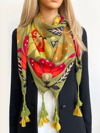 GREEN LOTUS FLORAL PRINT SQUARE TASSEL SCARF