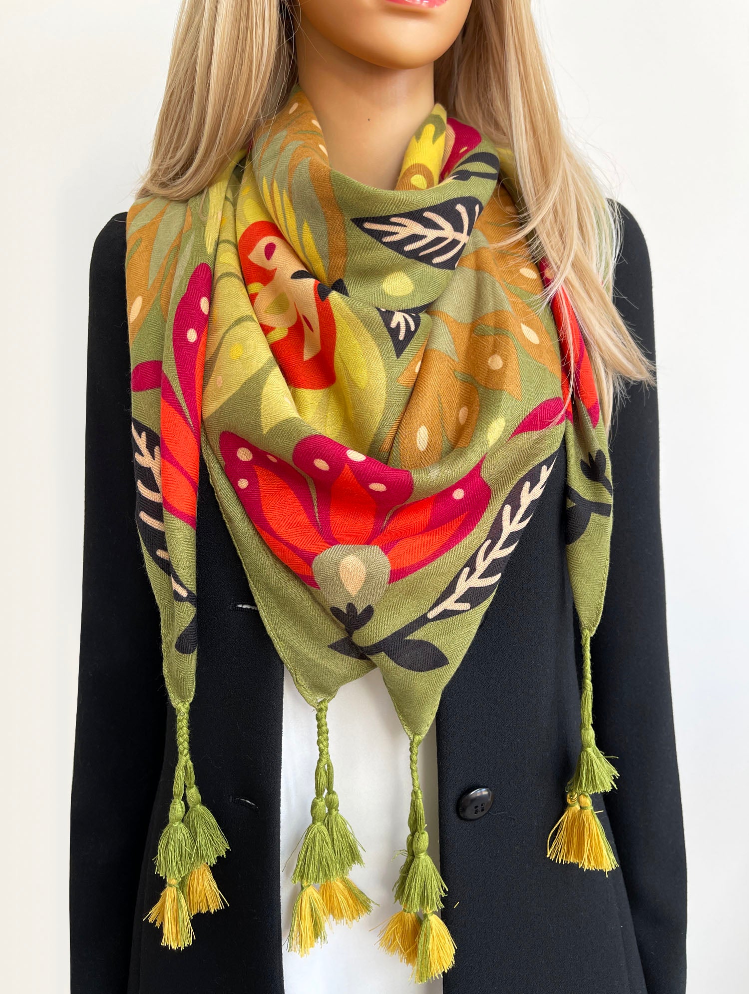 GREEN LOTUS FLORAL PRINT SQUARE TASSEL SCARF
