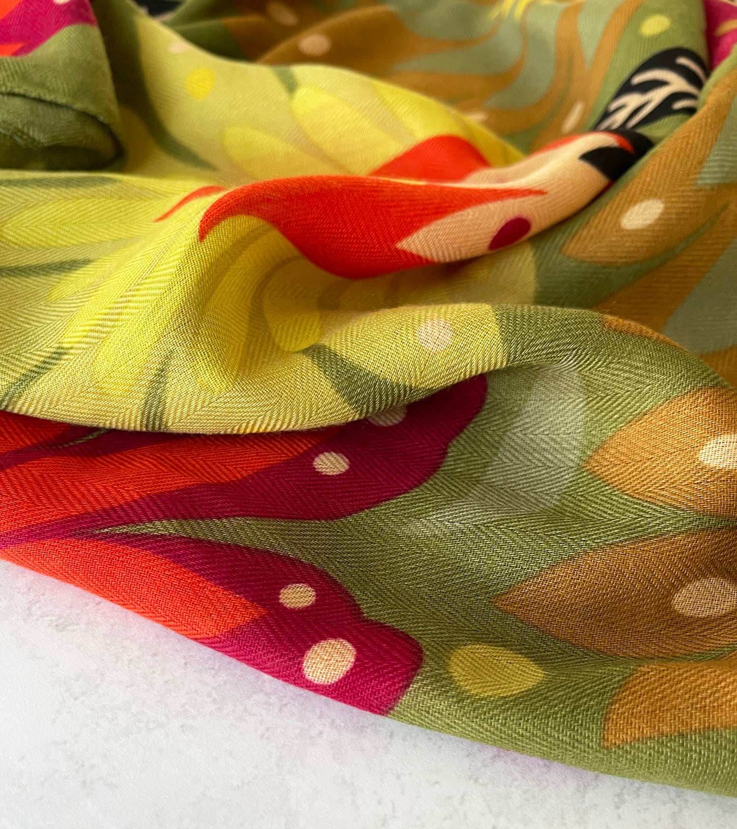 GREEN LOTUS FLORAL PRINT SQUARE TASSEL SCARF