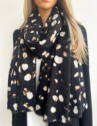 LARGE BLACK WOOL SPOTTY LEOPARD PRINT SCARF