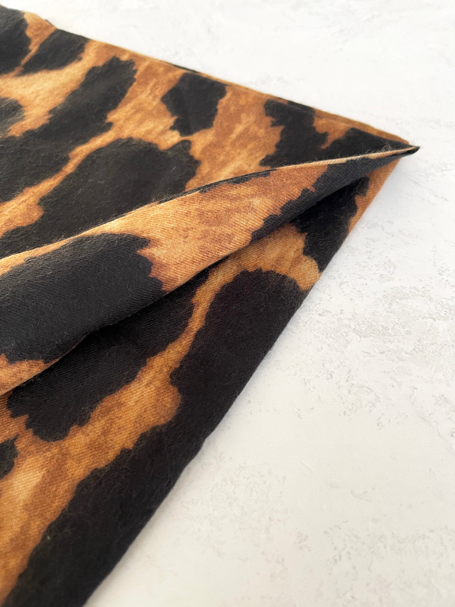 LARGE BROWN WOOL BIG LEOPARD PRINT SCARF