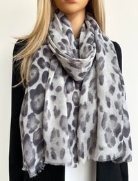 Ladies Leopard Print Scarf