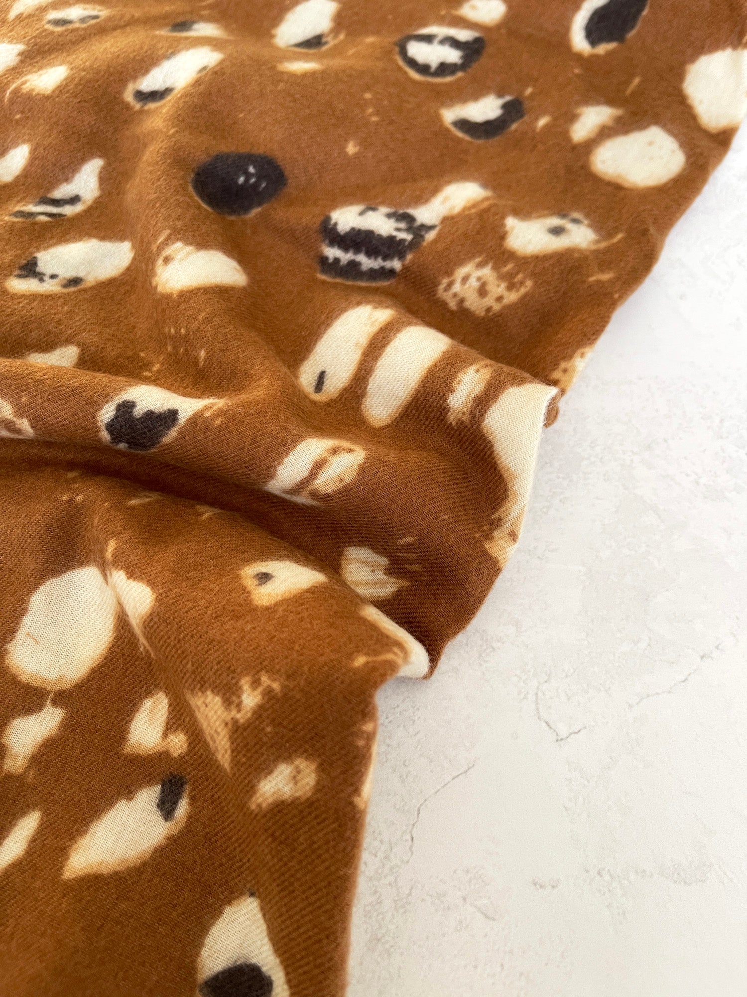 LARGE BROWN WOOL SPOTTY LEOPARD PRINT SCARF
