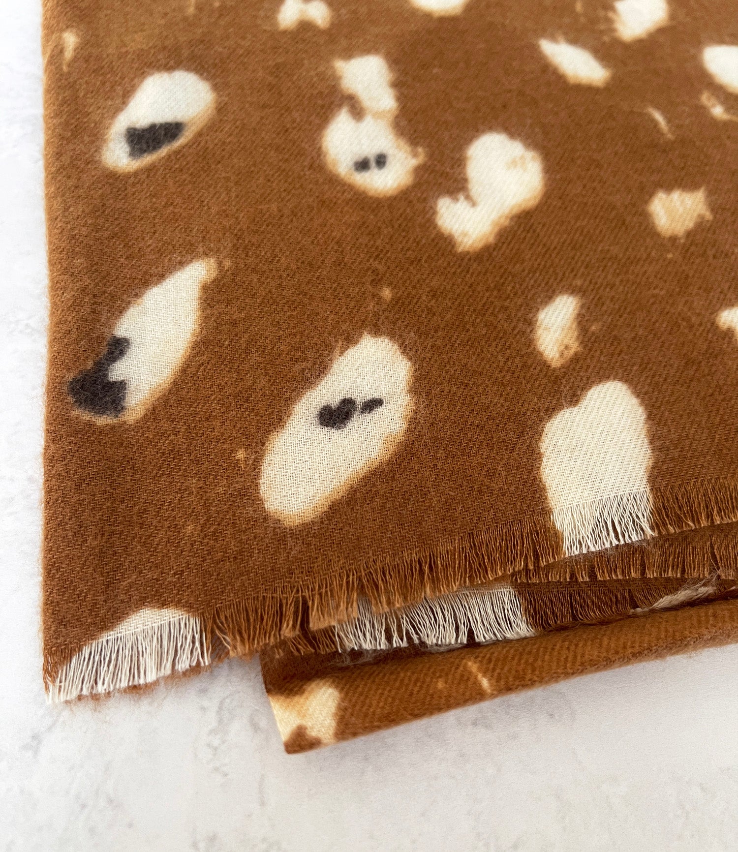 LARGE BROWN WOOL SPOTTY LEOPARD PRINT SCARF