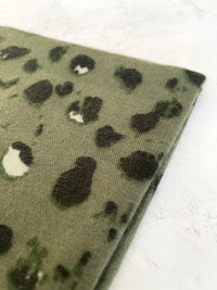 LARGE GREEN WOOL SPOTTY LEOPARD PRINT SCARF