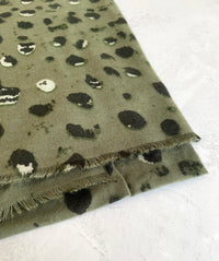 LARGE GREEN WOOL SPOTTY LEOPARD PRINT SCARF