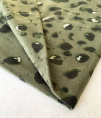 LARGE GREEN WOOL SPOTTY LEOPARD PRINT SCARF