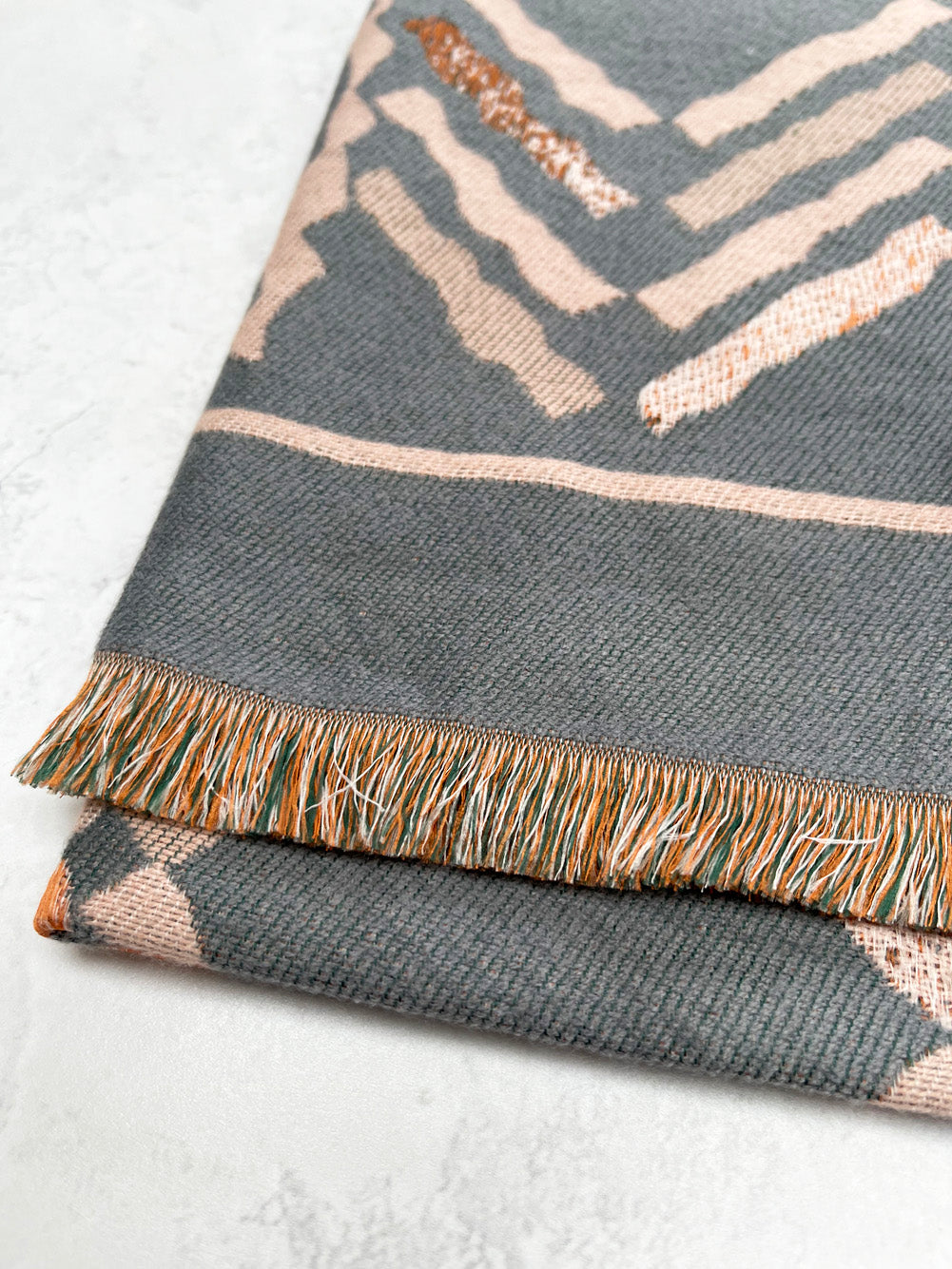 LARGE GREY RETRO PRINT REVERSIBLE WOOL WINTER SHAWL BLANKET SCARF