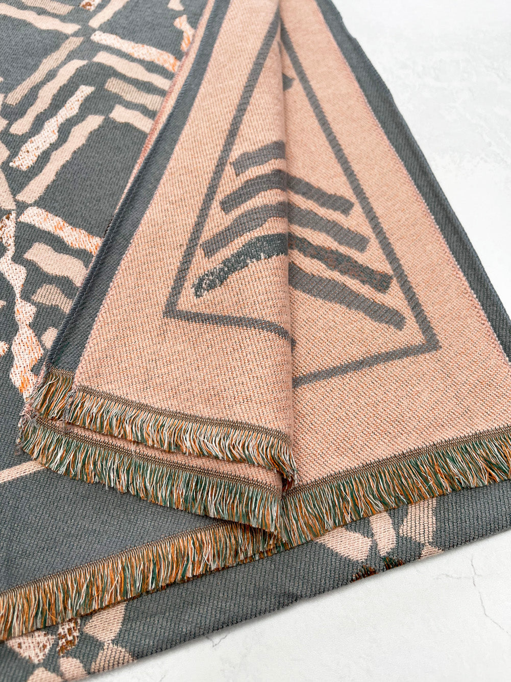 LARGE GREY RETRO PRINT REVERSIBLE WOOL WINTER SHAWL BLANKET SCARF