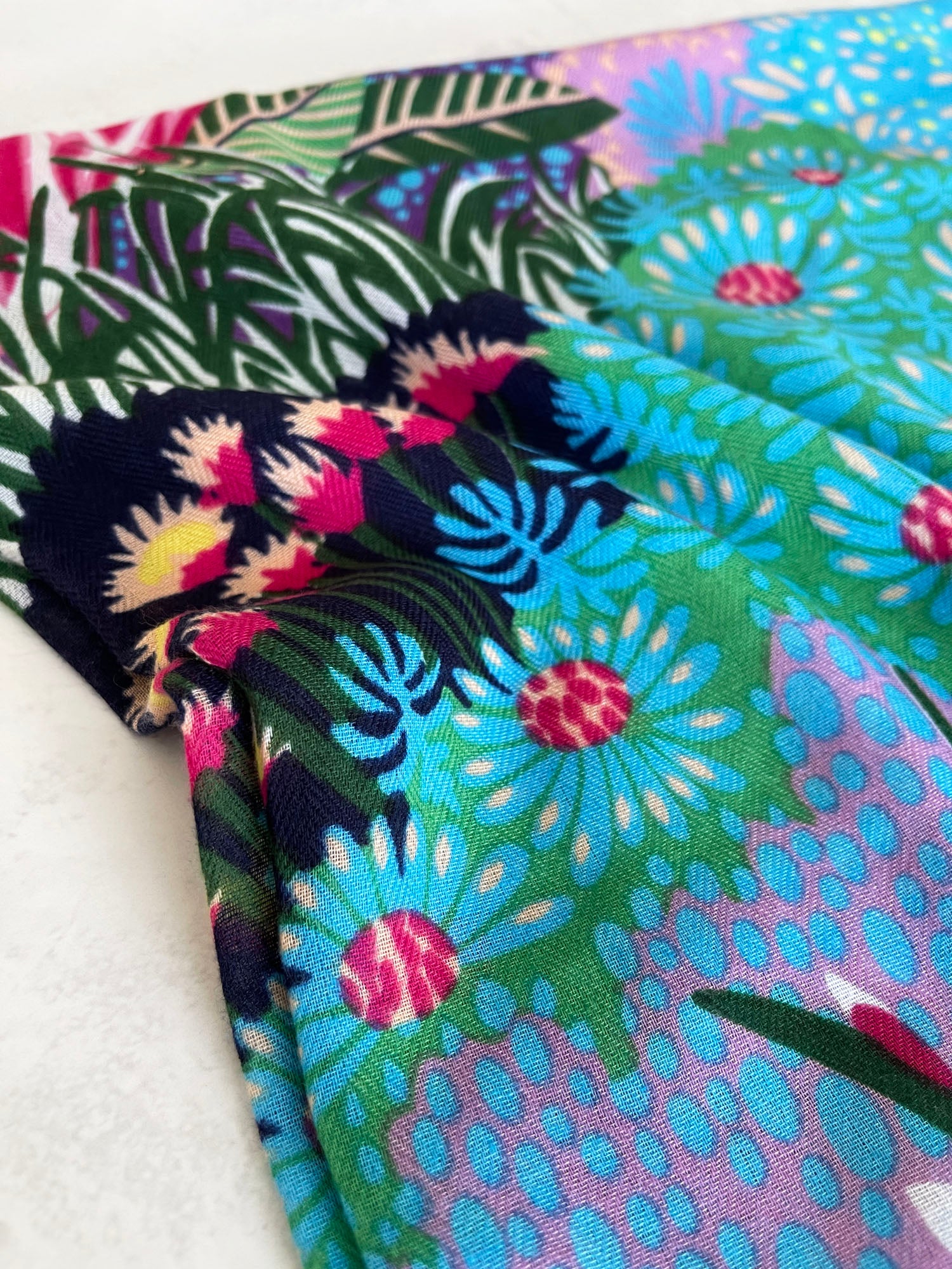 NAVY BLUE GARDEN FLORAL PRINT SQUARE TASSEL SCARF