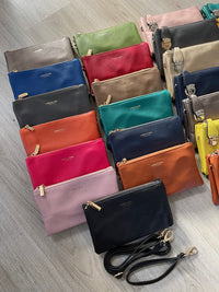 SMALL MULTI-POCKET CROSSBODY PURSE BAG WITH WRIST AND LONG STRAPS - PEWTER