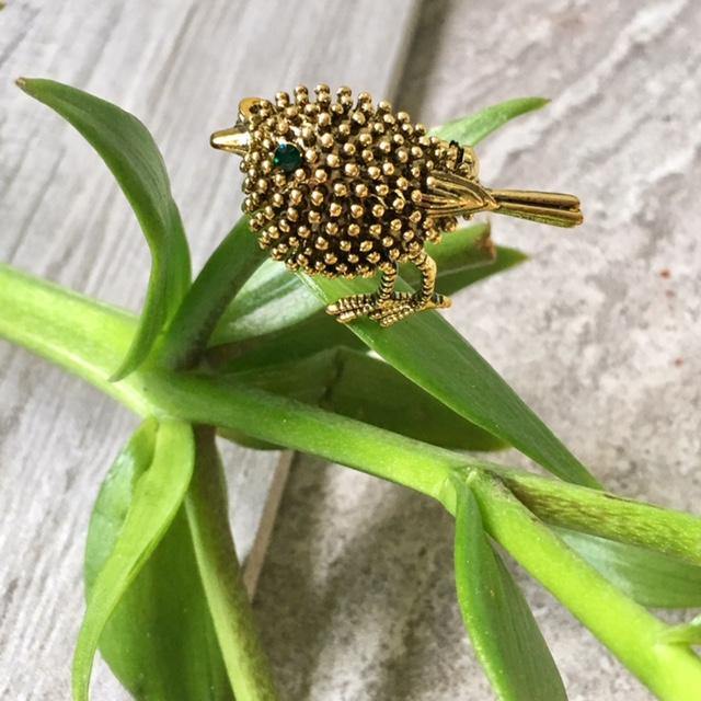 A-SHU ANTIQUE VINTAGE METAL 3-D SILVER BIRD BROOCH / DRESS COLLAR SCARF PIN - A-SHU.CO.UK