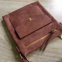 A-SHU LARGE DUSKY PINK TURN LOCK MULTI COMPARTMENT CROSS BODY SHOULDER BAG WITH LONG STRAP - A-SHU.CO.UK