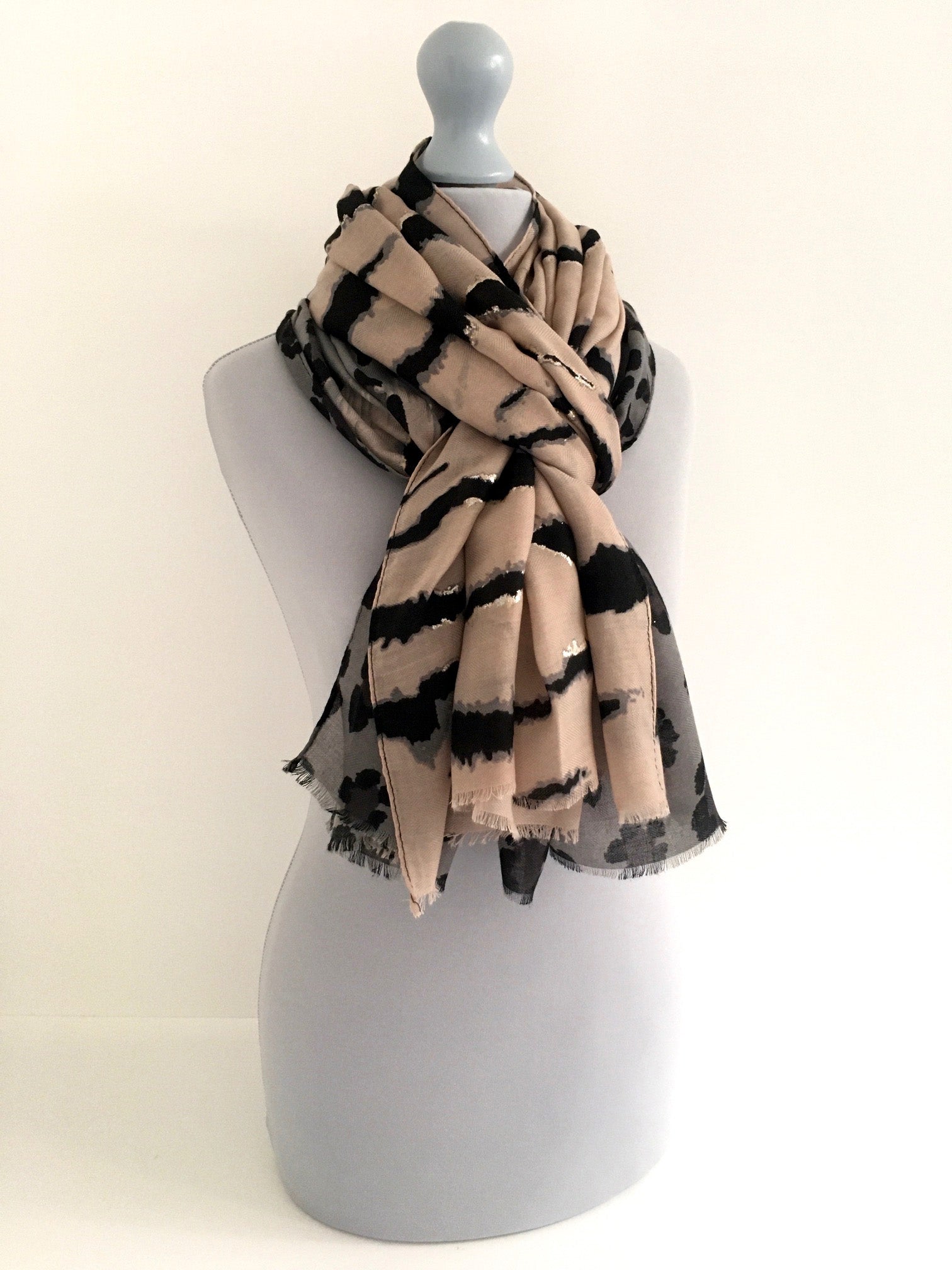 A-SHU LARGE PALE PINK ZEBRA AND LEOPARD PRINT SHAWL SCARF - A-SHU.CO.UK