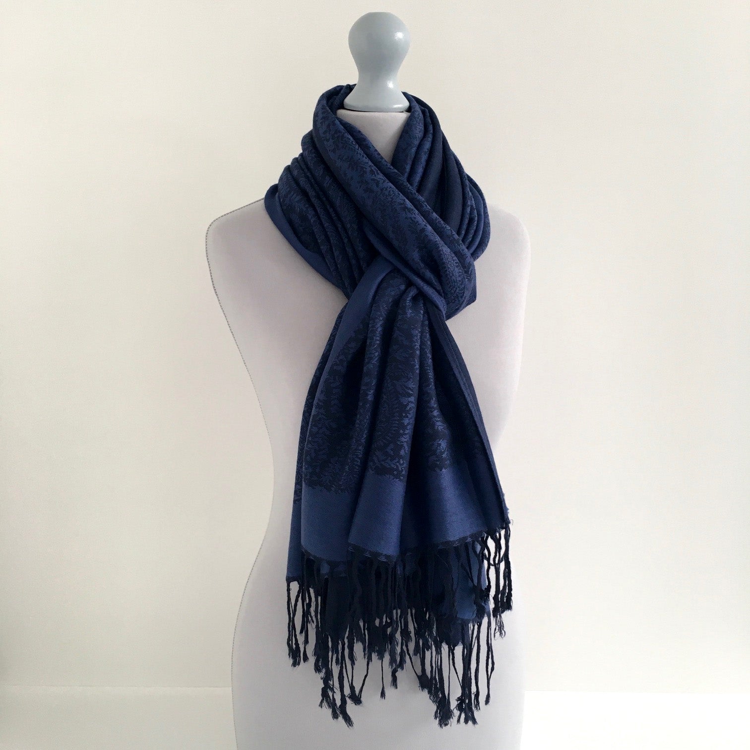 A-SHU NAVY BLUE PAISLEY PRINT REVERSIBLE PASHMINA SHAWL SCARF - A-SHU.CO.UK