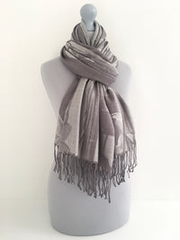 A-SHU SILVER GREY REVERSIBLE PASHMINA SHAWL SCARF IN ABSTRACT FLORAL PRINT - A-SHU.CO.UK