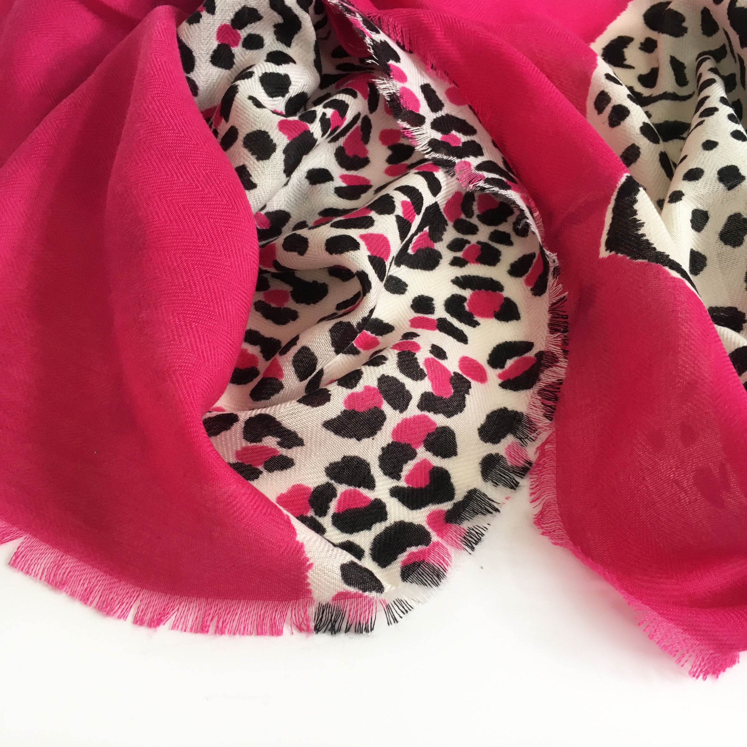 A-SHU LARGE FUSCHIA PINK COTTON MIX TIGER AND LEOPARD PRINT SHAWL SCARF - A-SHU.CO.UK