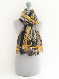 A-SHU LARGE BEIGE SNAKESKIN PRINT SHAWL SCARF WITH STRIPE - A-SHU.CO.UK