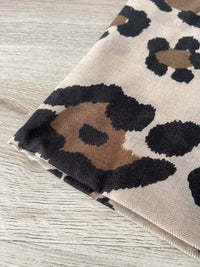 LARGE BROWN RETRO LEOPARD PRINT SCARF