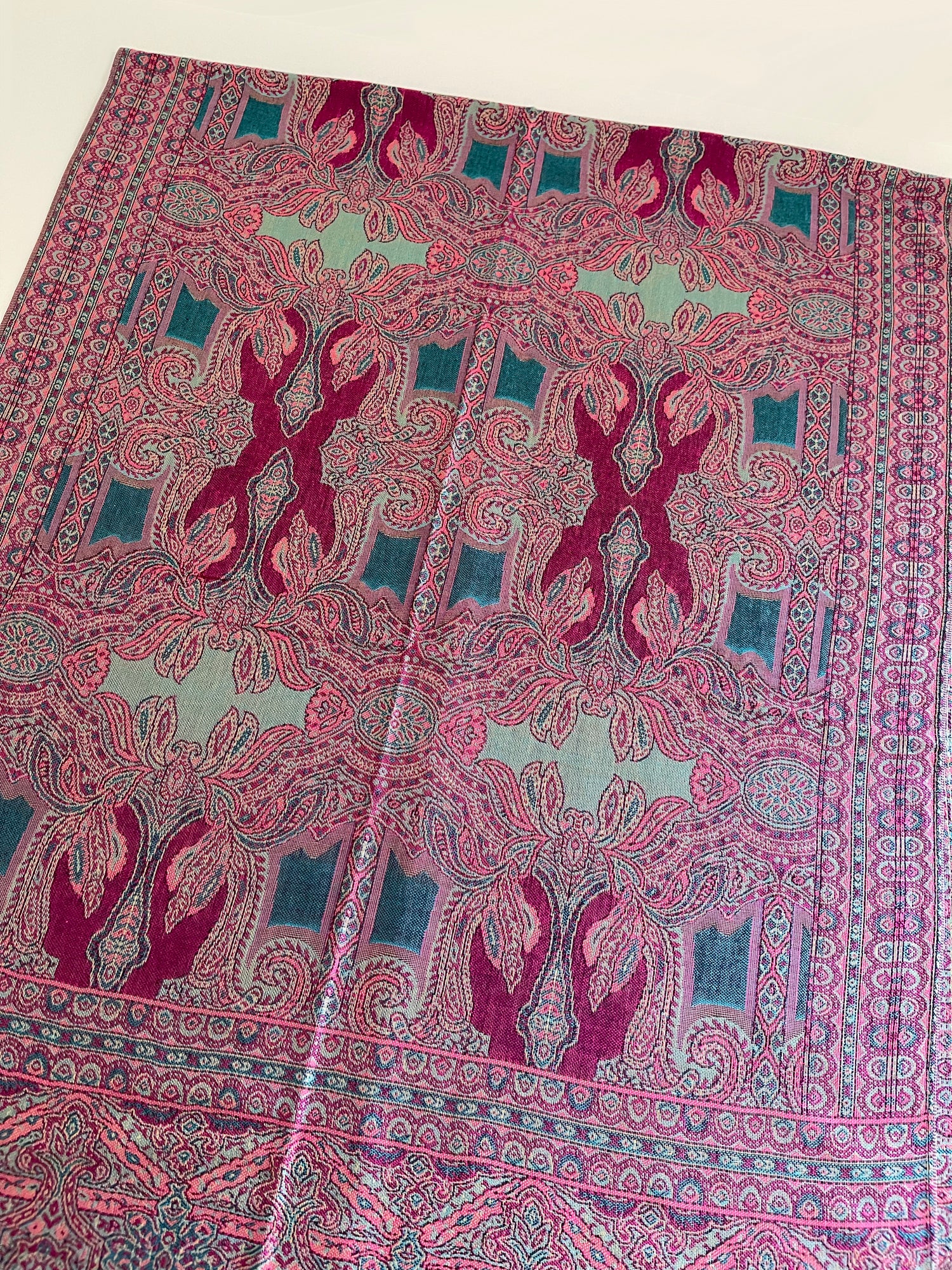 LARGE FUCHSIA PINK REVERSIBLE GEOMETRIC PAISLEY PRINT PASHMINA SHAWL SCARF WRAP