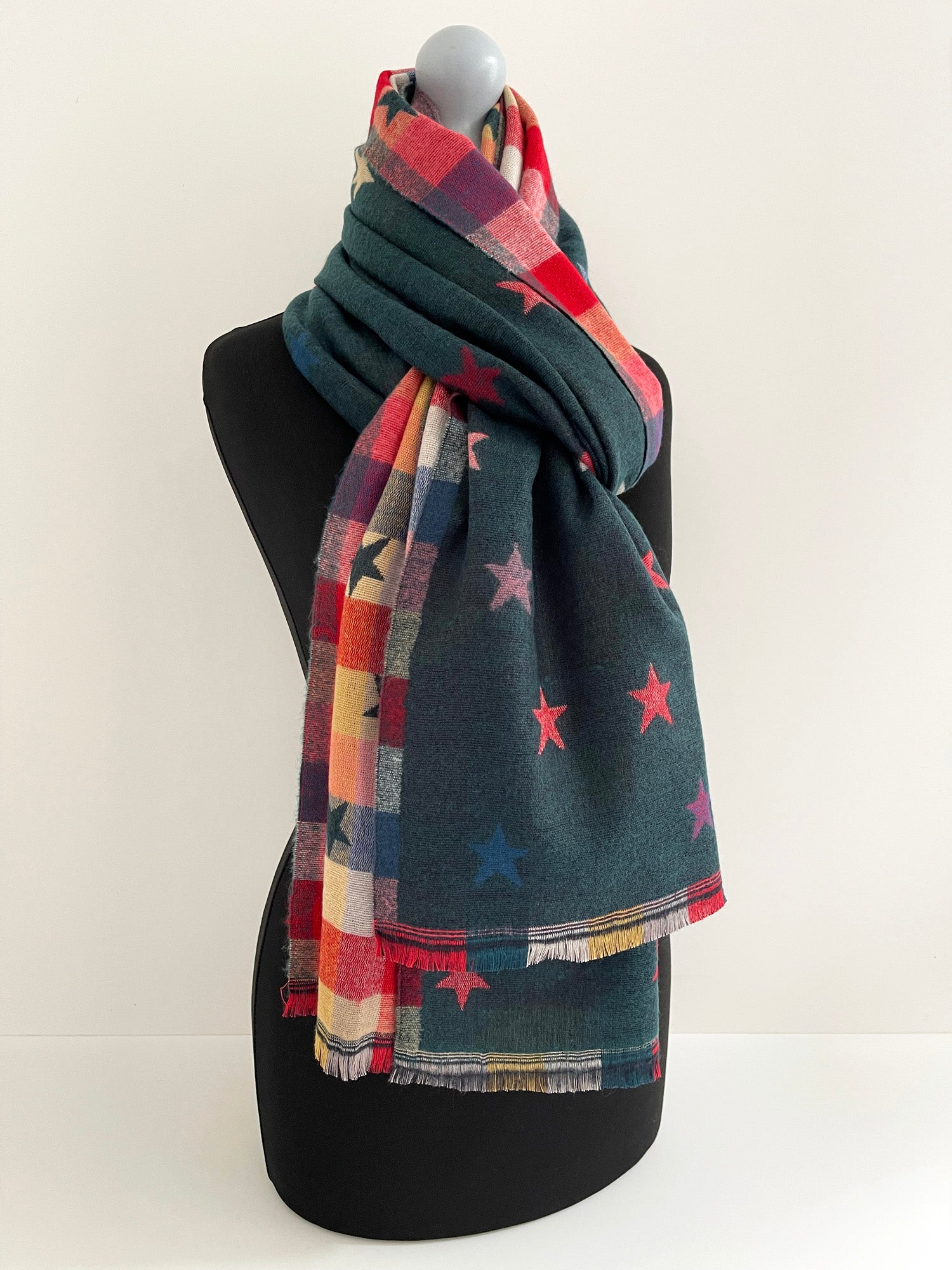 LARGE GREEN STAR PRINT REVERSIBLE CHECKED WINTER SHAWL BLANKET SCARF