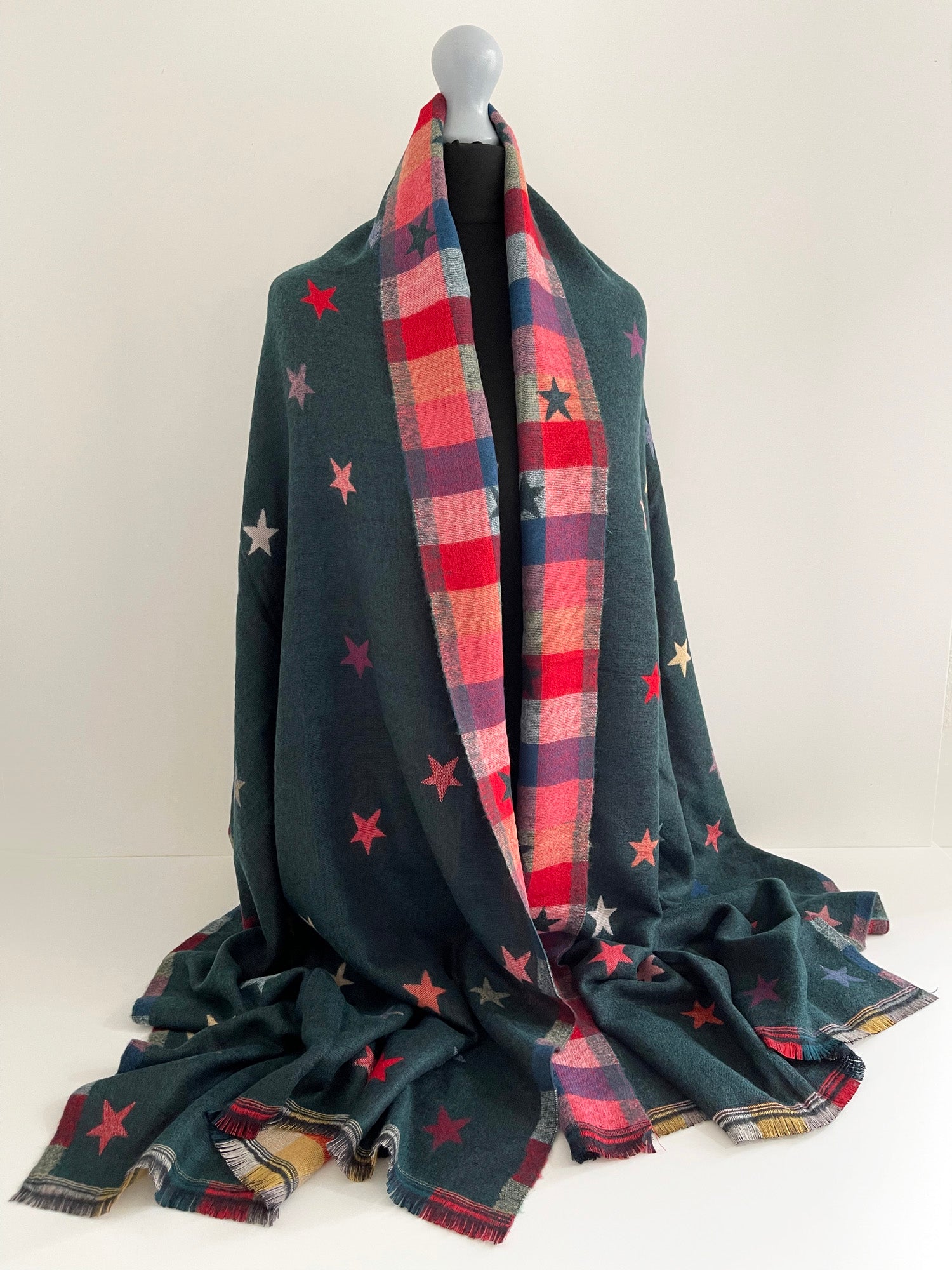 LARGE GREEN STAR PRINT REVERSIBLE CHECKED WINTER SHAWL BLANKET SCARF