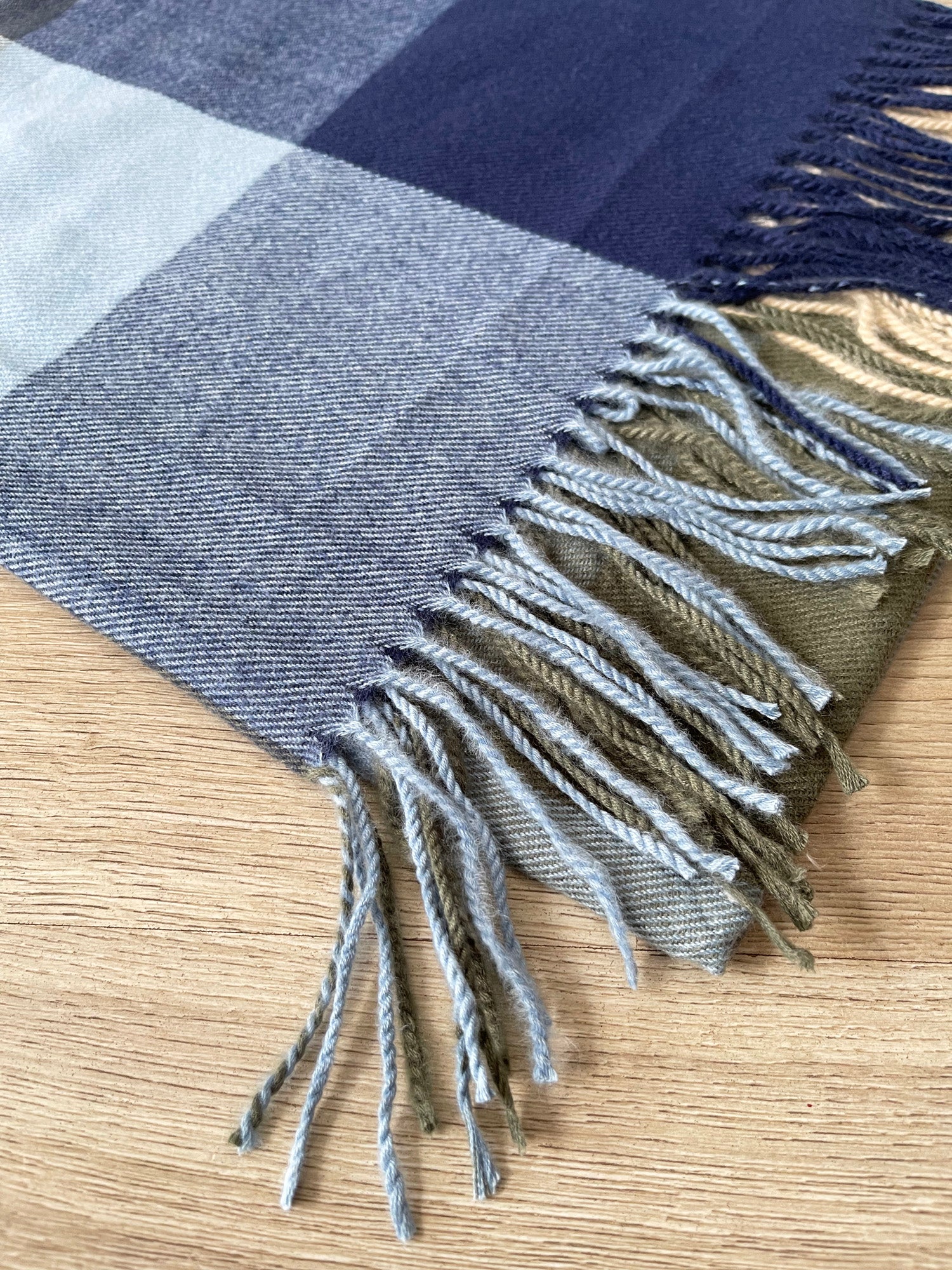 LONG NAVY BLUE WOOL MIX CHECKED TARTAN SCARF