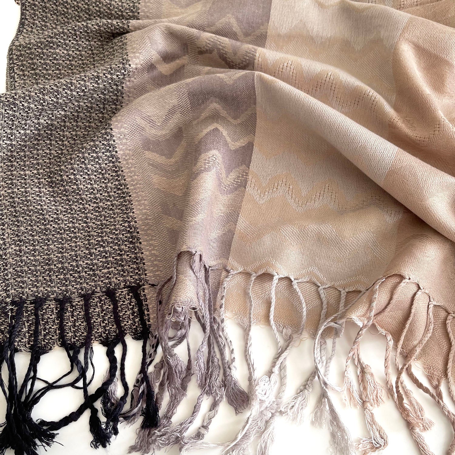 MULTICOLOUR BEIGE WAVE PRINT PASHMINA SHAWL SCARF