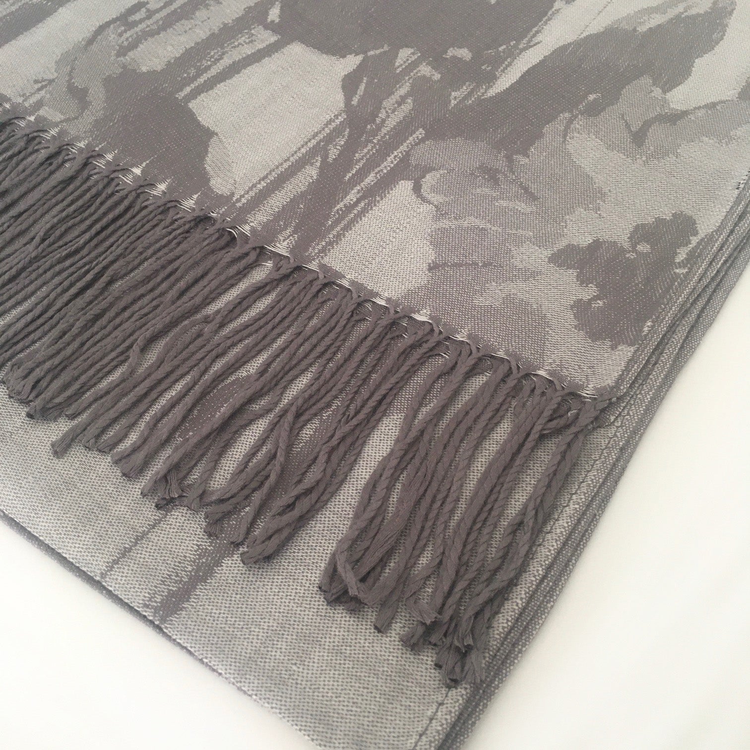 A-SHU SILVER GREY REVERSIBLE PASHMINA SHAWL SCARF IN ABSTRACT FLORAL PRINT - A-SHU.CO.UK