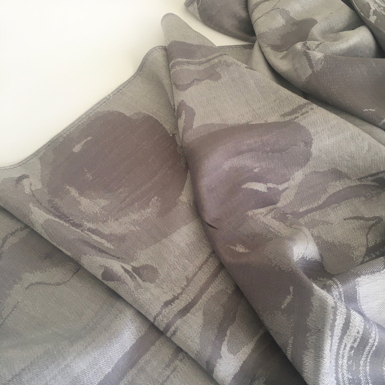 A-SHU SILVER GREY REVERSIBLE PASHMINA SHAWL SCARF IN ABSTRACT FLORAL PRINT - A-SHU.CO.UK