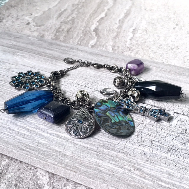 A-SHU NAVY BLUE PEWTER METAL CHUNKY STONE BEADED CHARM BRACELET - A-SHU.CO.UK