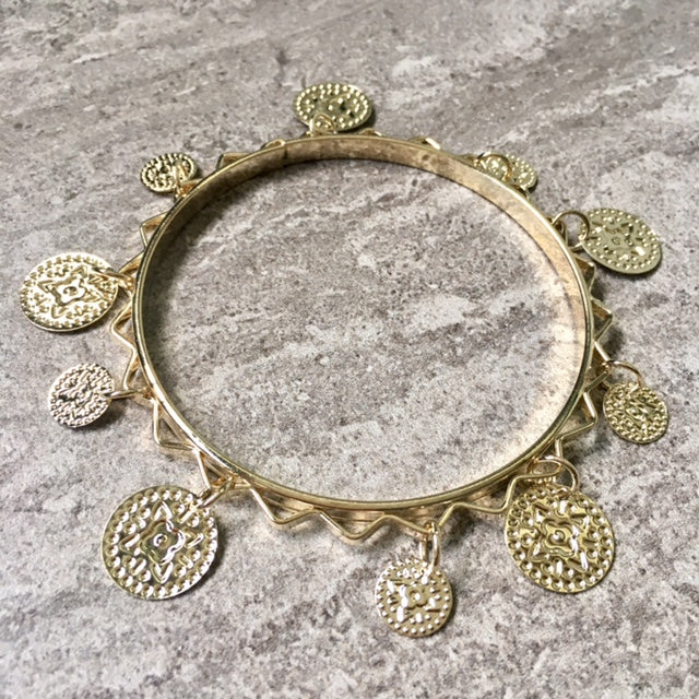 A-SHU BOHO INSPIRED GOLD PEARL GREEN FLORAL MIXED BANGLE SET - A-SHU.CO.UK