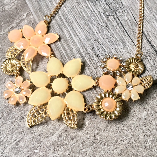 A-SHU BLUSH PINK FLORAL CHOKER NECKLACE WITH DIAMANTE RHINESTONES - A-SHU.CO.UK