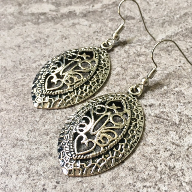 A-SHU TIBETAN SILVER CARVED HOLLOW PENDANT DROP EARRINGS - A-SHU.CO.UK