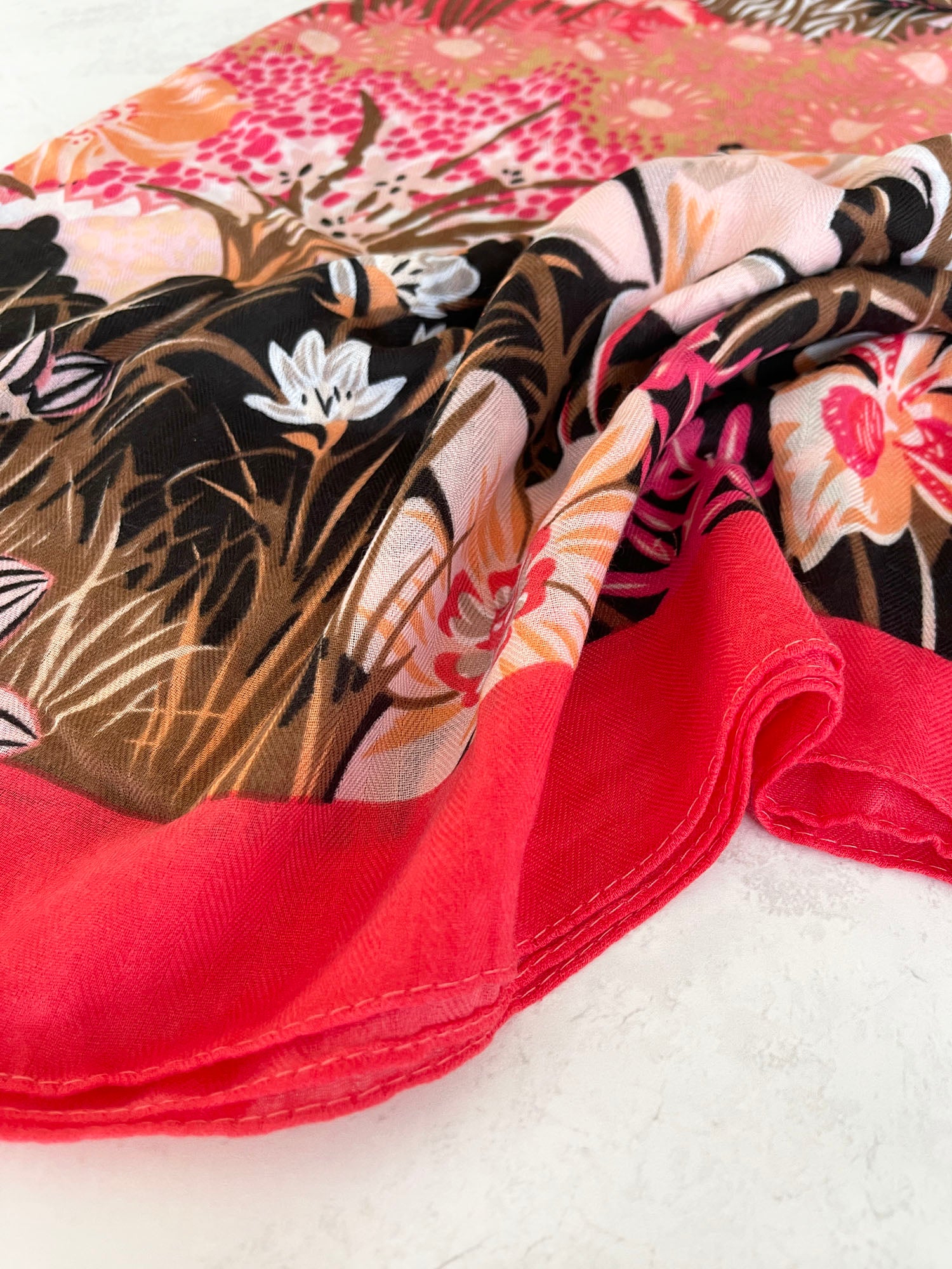 CORAL GARDEN FLORAL PRINT SQUARE TASSEL SCARF