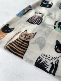 CREAM AND BLACK LIGHTWEIGHT BORDER CAT SCARF