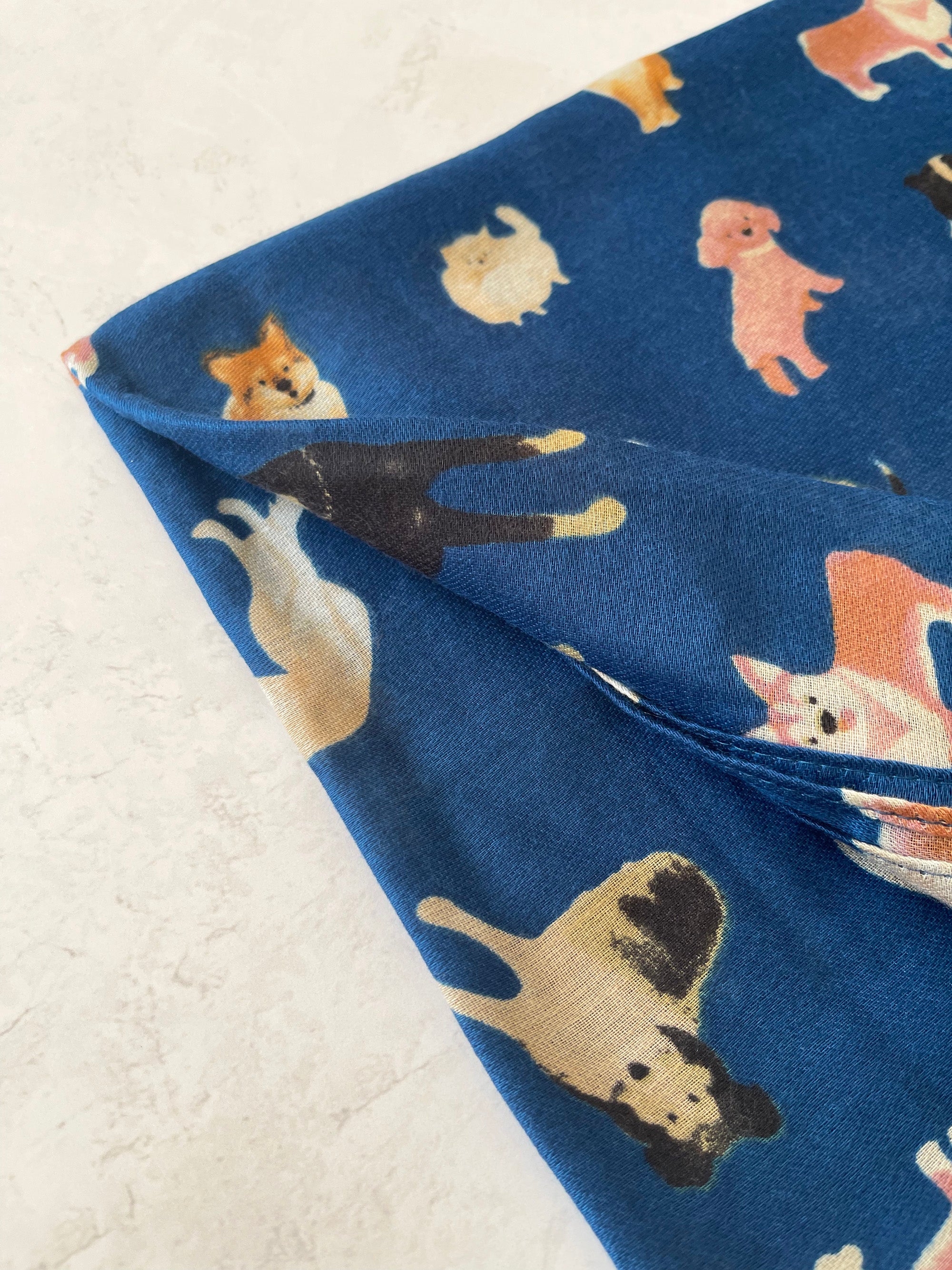 DEEP BLUE COTTON BLEND DOG PRINT LIGHTWEIGHT SCARF