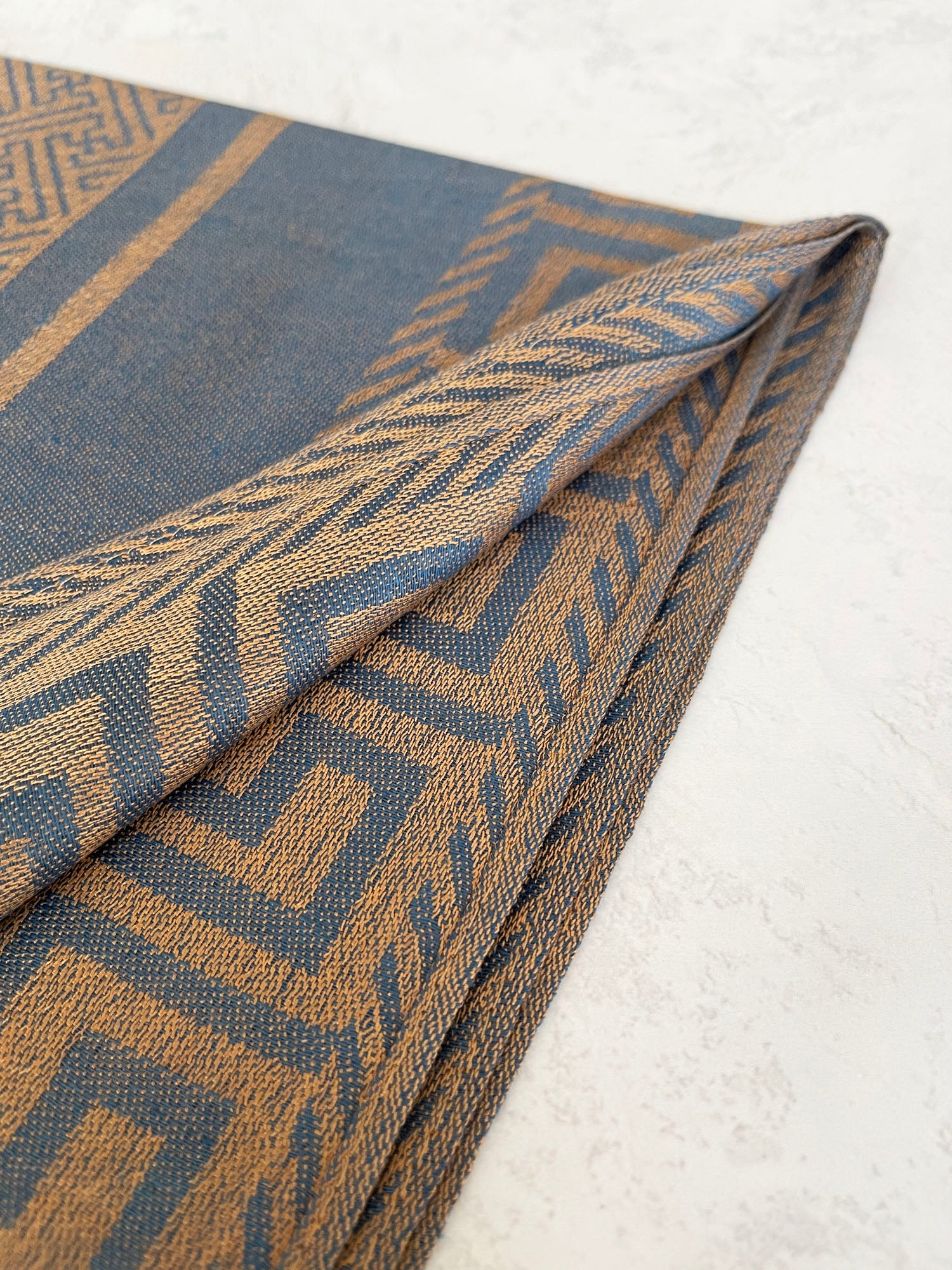 GEOMETRIC BLUE LIGHTWEIGHT PASHMINA SHAWL SCARF
