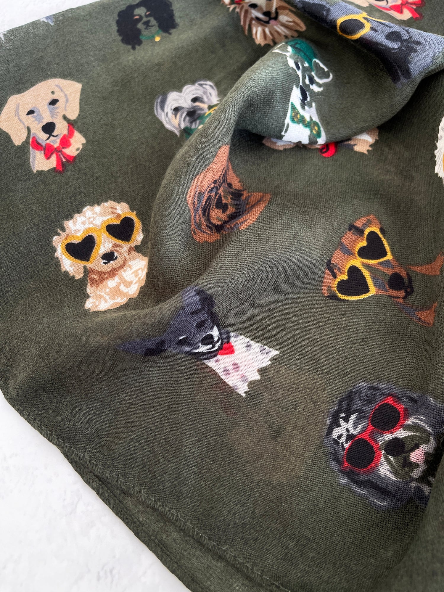 GREEN COTTON BLEND DOG PRINT LIGHTWEIGHT SCARF