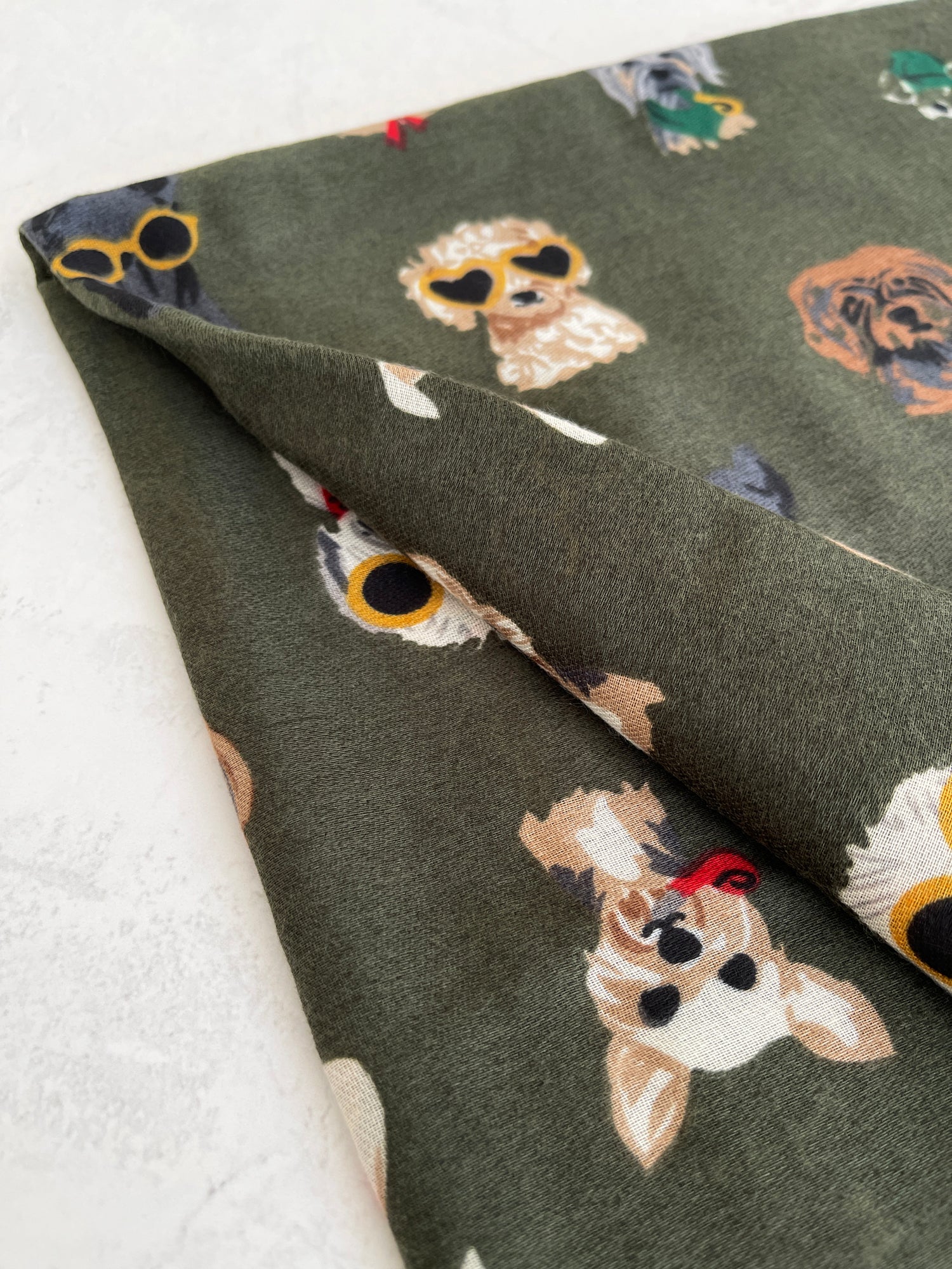 GREEN COTTON BLEND DOG PRINT LIGHTWEIGHT SCARF