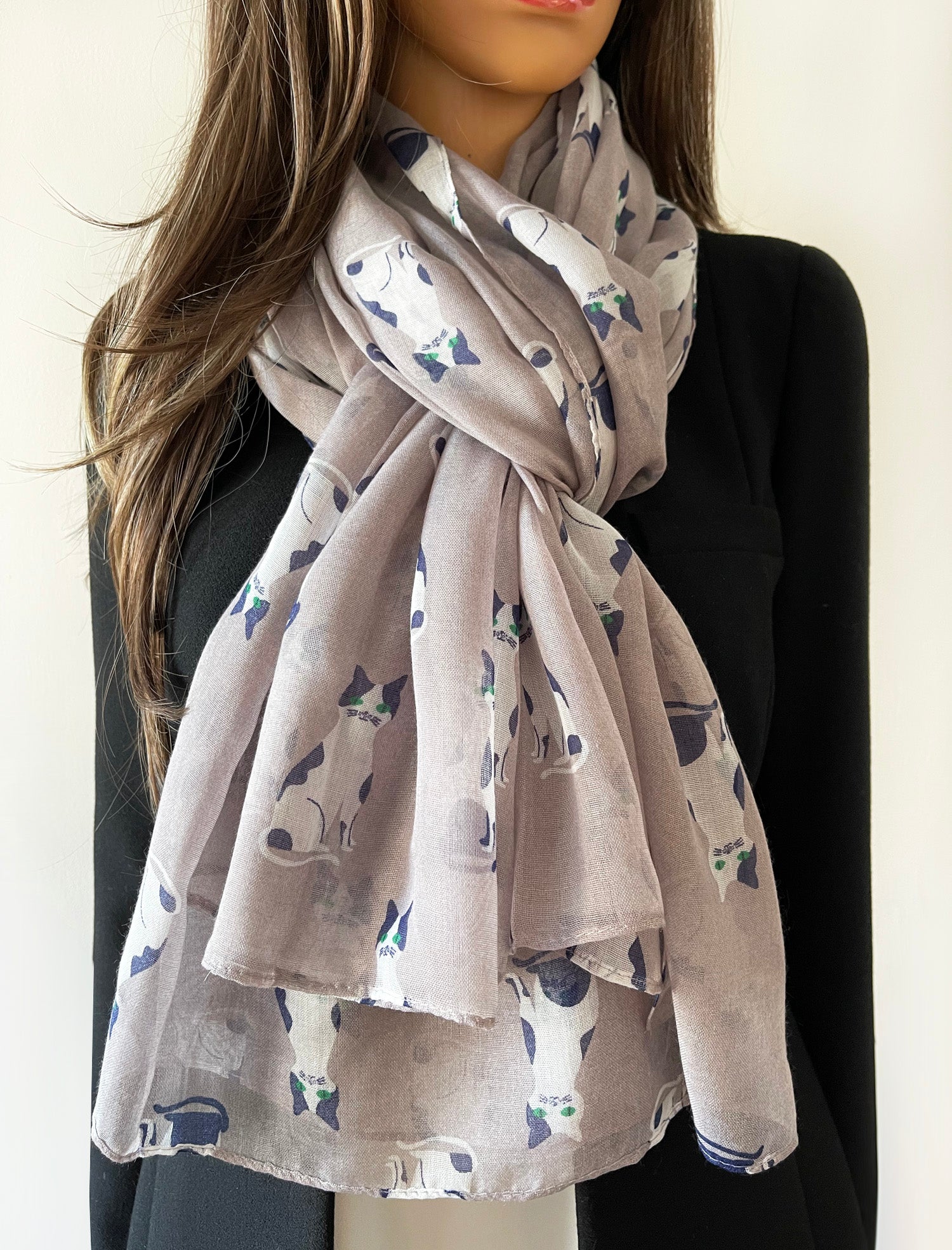 GREY ART DECO LIGHTWEIGHT CAT SCARF