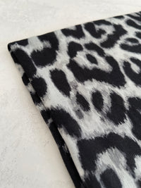 GREY COTTON BLEND CLASSIC LEOPARD PRINT SCARF