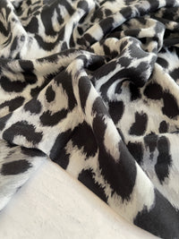 GREY COTTON BLEND CLASSIC LEOPARD PRINT SCARF