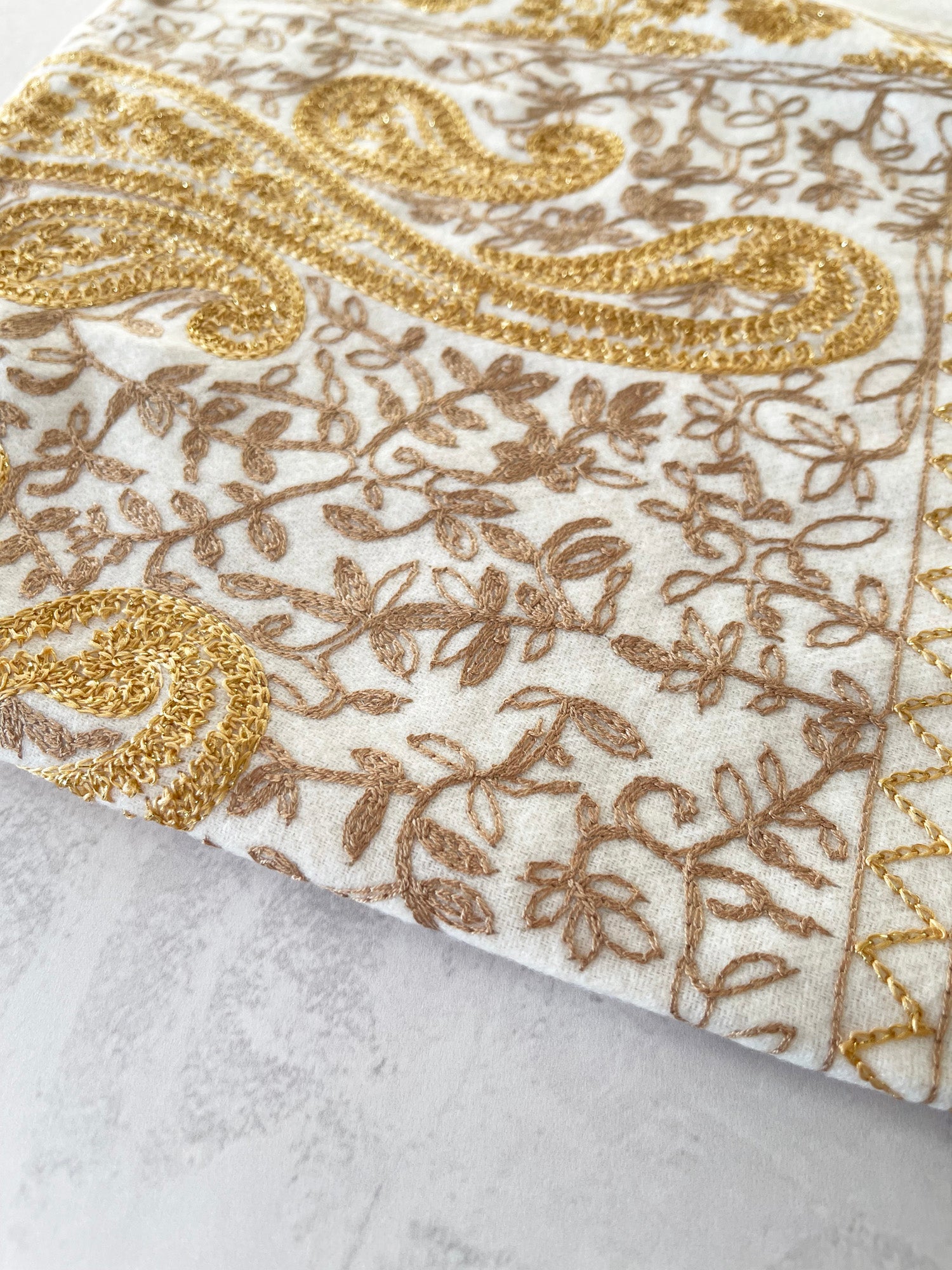 LARGE CREAM PAISLEY CASHMERE COTTON BLEND WINTER SHAWL BLANKET SCARF