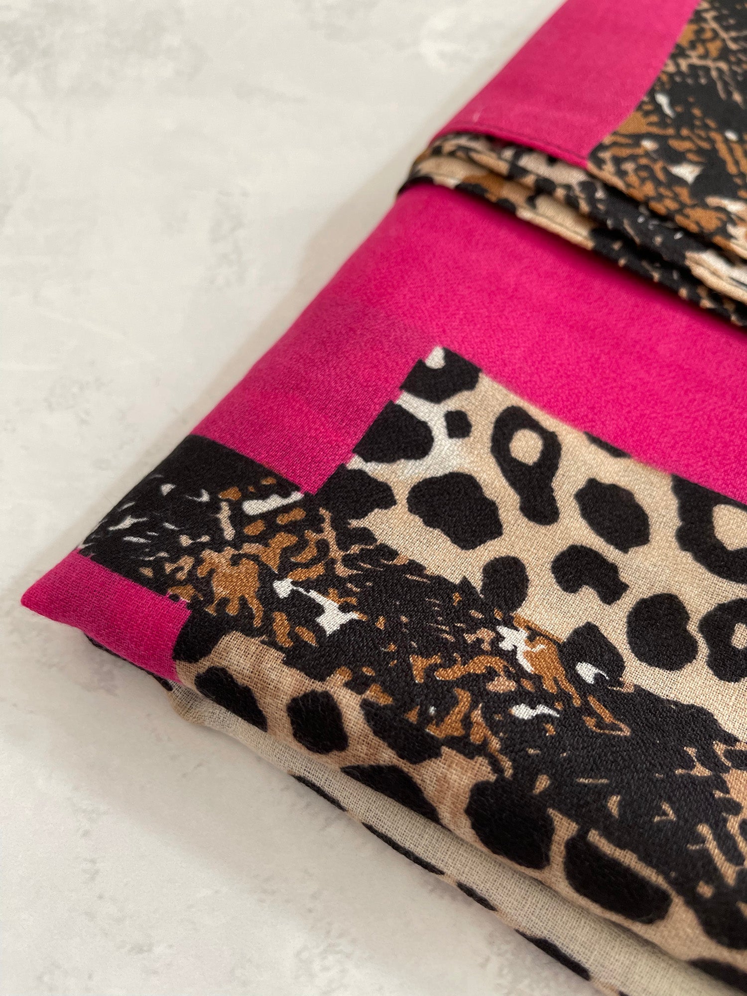 LARGE FUCHSIA PINK SNAKESKIN AND LEOPARD PRINT SCARF