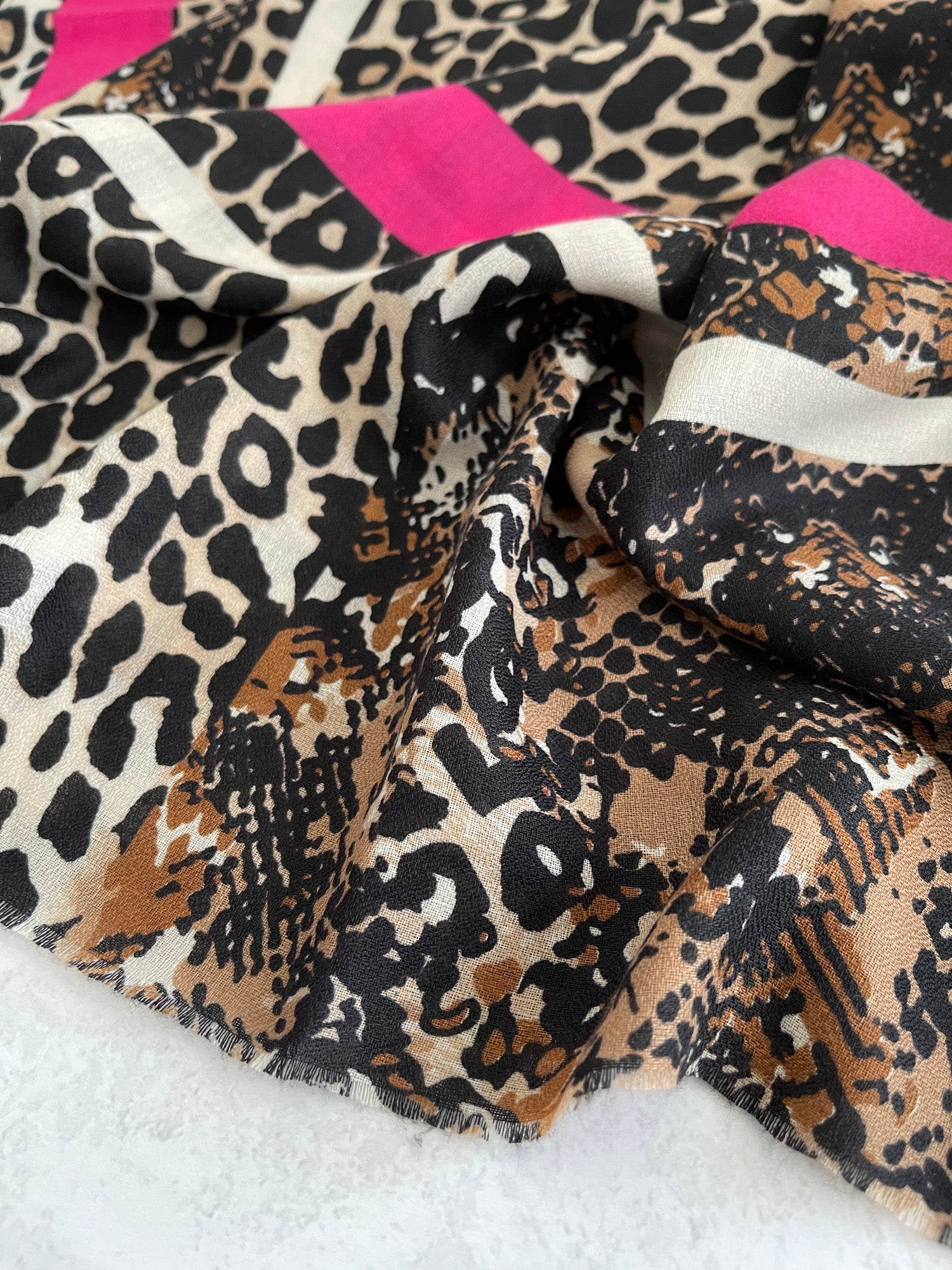 LARGE FUCHSIA PINK SNAKESKIN AND LEOPARD PRINT SCARF