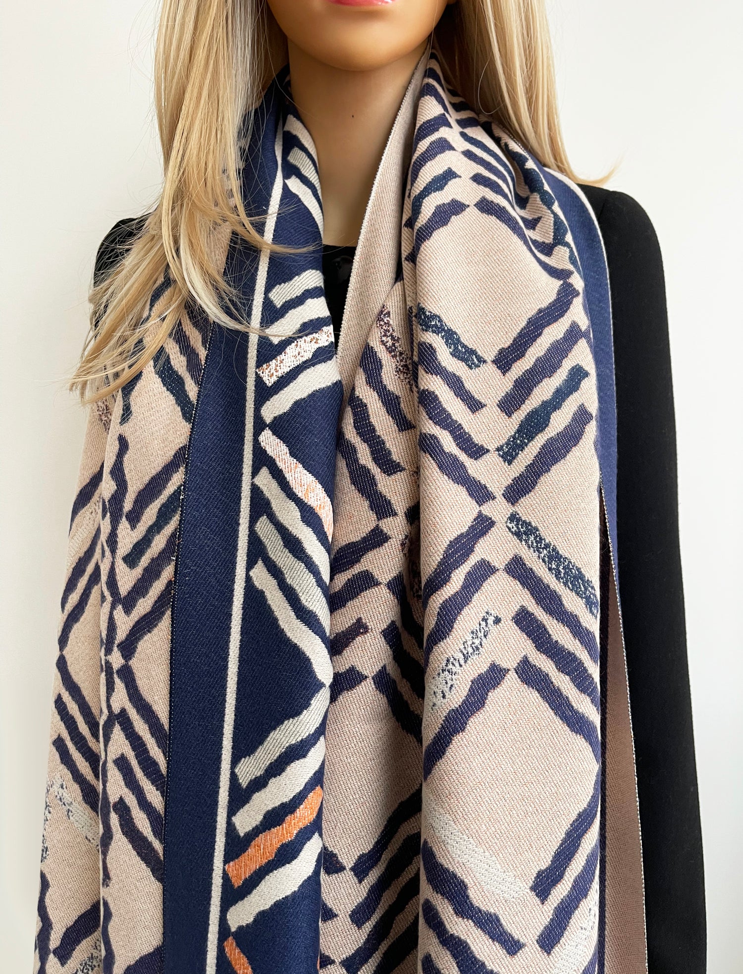 LARGE NAVY BLUE RETRO PRINT REVERSIBLE WOOL WINTER SHAWL BLANKET SCARF