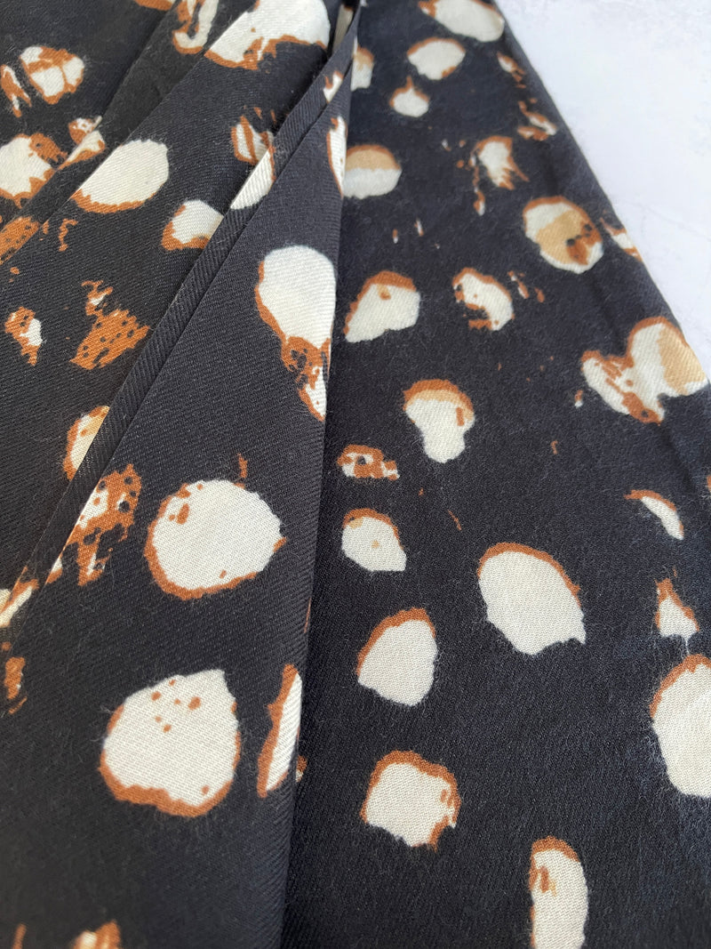 LARGE BLACK WOOL SPOTTY LEOPARD PRINT SCARF